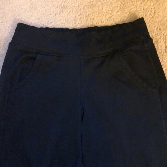 4/$20 Champion Boy’s Fleece Joggers - Picture 2 of 3